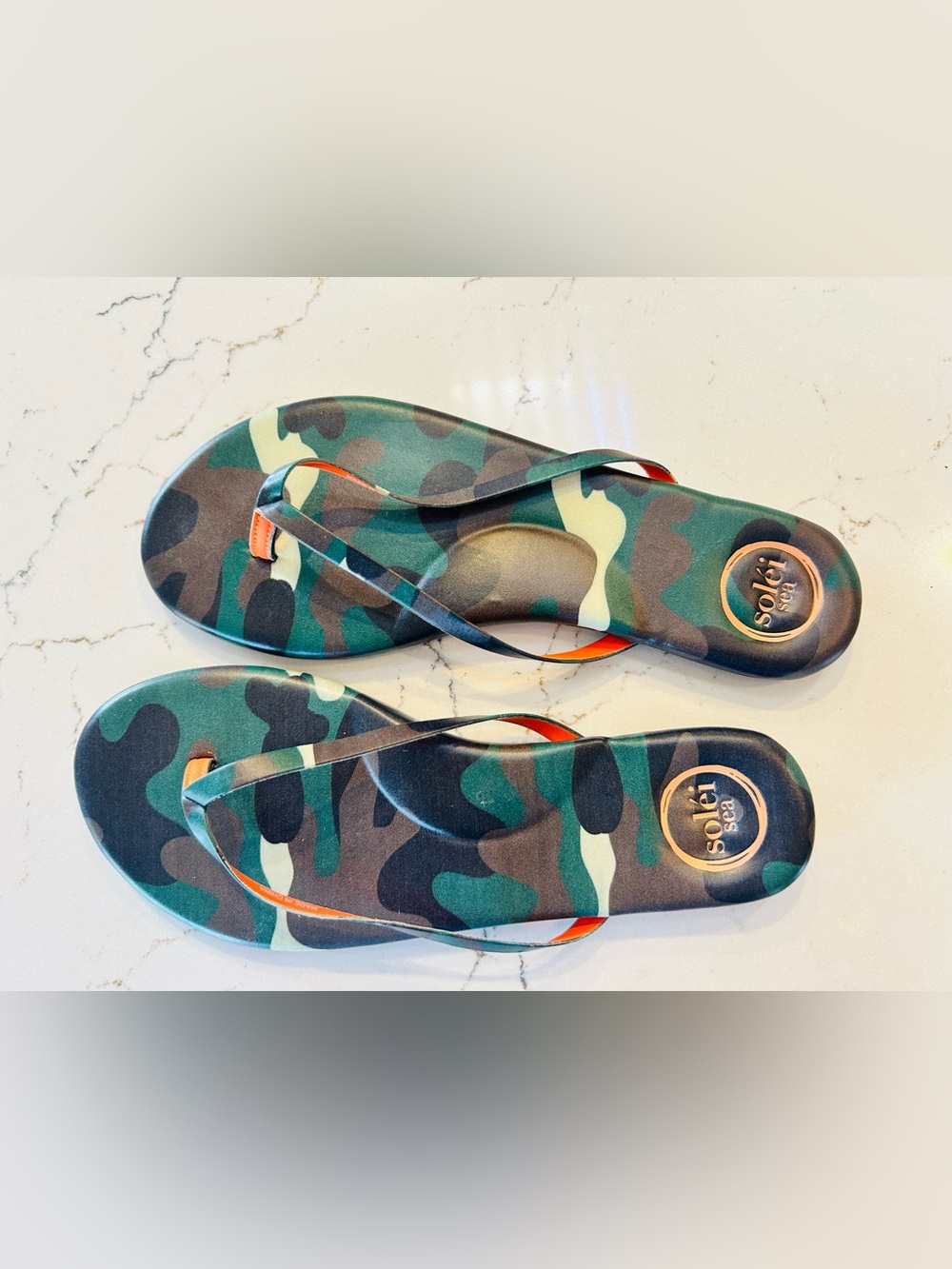 Solei Sea Indie camo flip flops - Picture 9 of 10